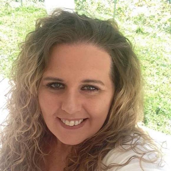 Meet your Posher, Michelle - Picture 1 of 1